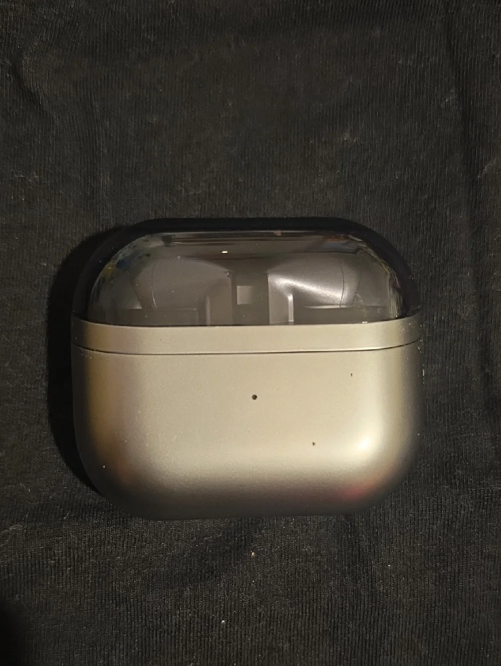 Samsung Silver True Wireless Earbud Charging Case with Clear Top